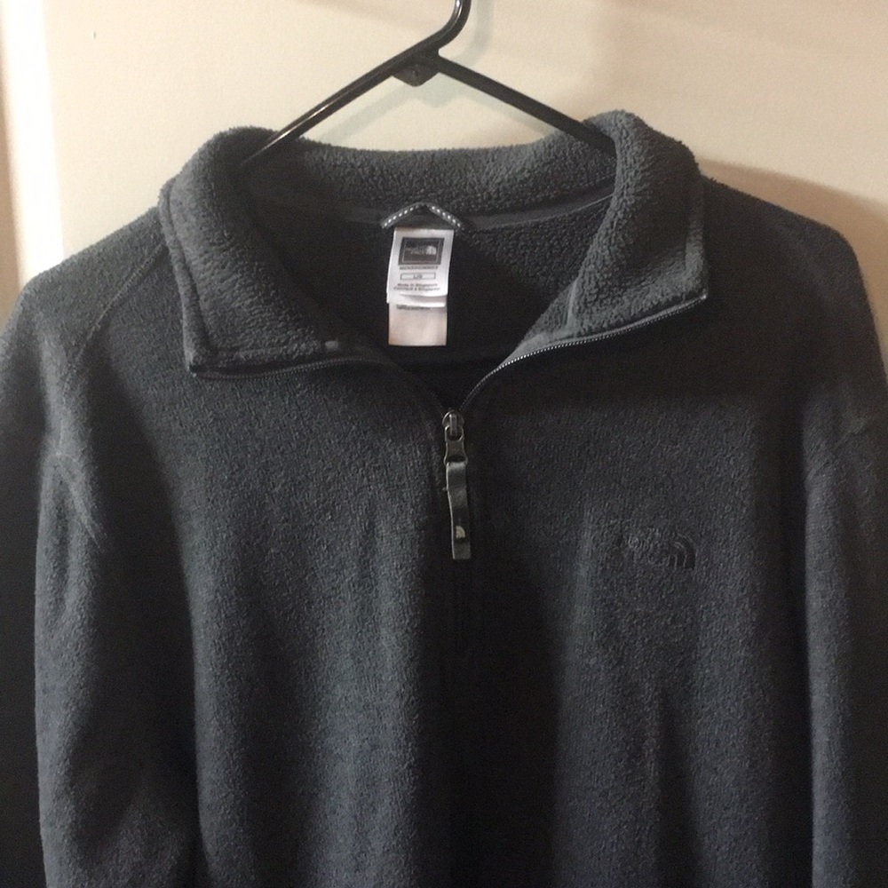 North face pullover